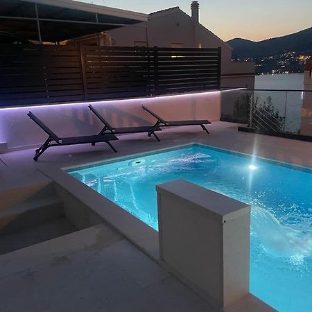Lavanda Residence With Heated Pool Trogir Split Donji Okrug  Kültér fotó