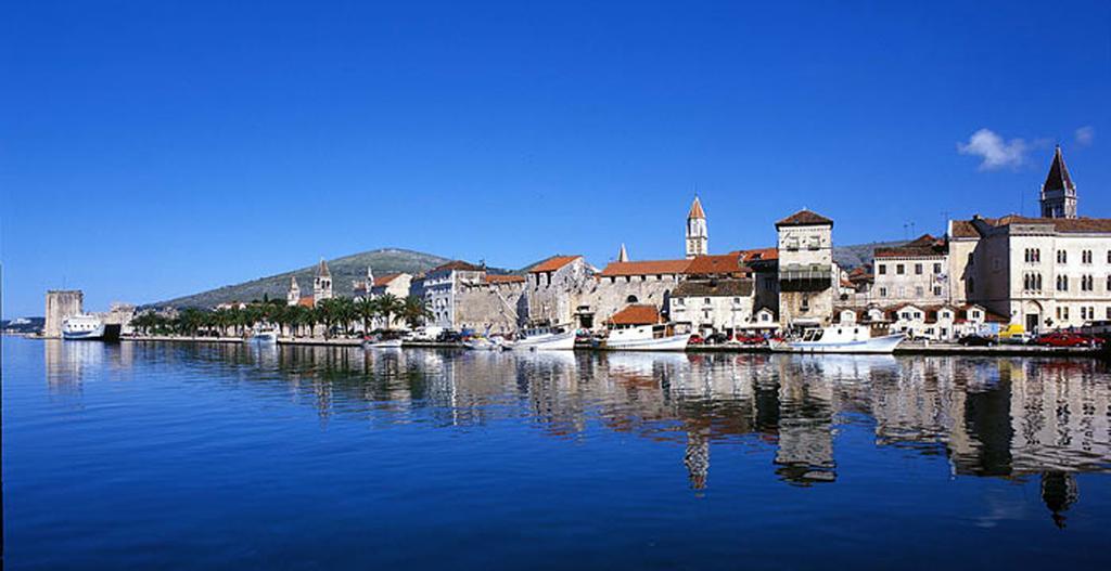 Lavanda Residence With Heated Pool Trogir Split Donji Okrug  Kültér fotó