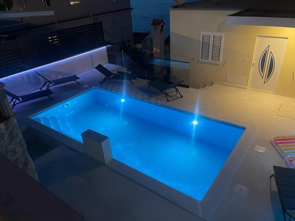Lavanda Residence With Heated Pool Trogir Split Donji Okrug  Kültér fotó