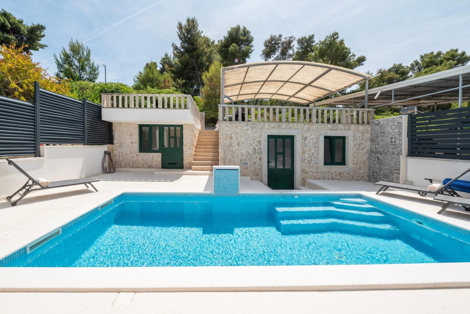 Lavanda Residence With Heated Pool Trogir Split Donji Okrug  Kültér fotó