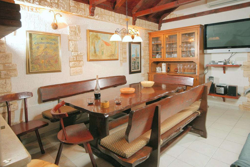 Lavanda Residence With Heated Pool Trogir Split Donji Okrug  Kültér fotó